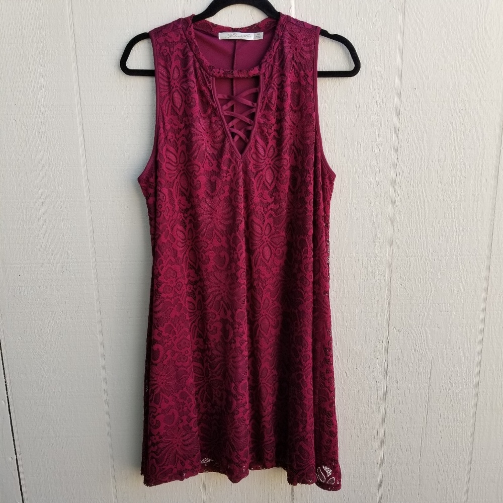 💥HOST PICK💥 Lace Swing Dress